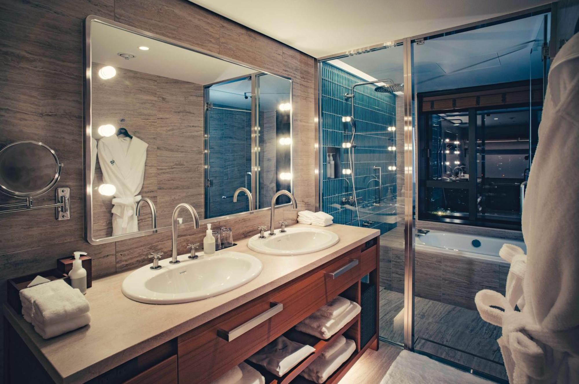 The Aoyama Grand